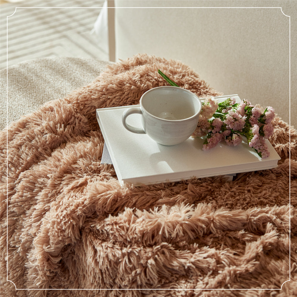 The Connecticut Home Company Throw Blanket – Gorilla Grip